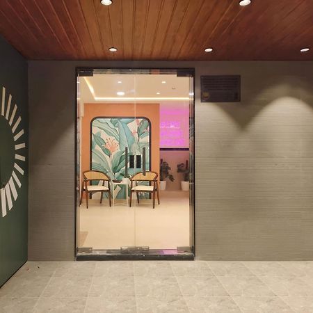 Olive Hotel Millers Road By Embassy Group Bangalore Exterior foto